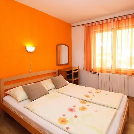 Apartment Ferienwohnung Fuer 4 Personen Ca 50 Qm In Silo, Kvarner Bucht Krk - B59560